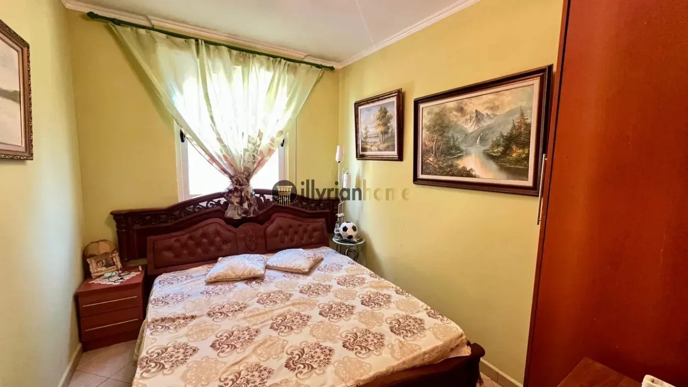 Ekskluziv, shitet Apartament 2+1 + ballkon , " Golem ", Durrës. 3