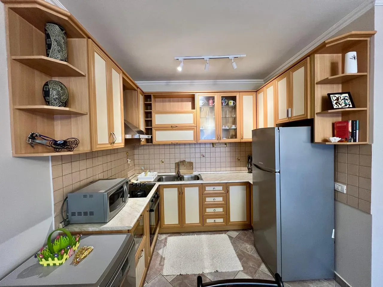 Qira, Apartament 1+1+Ballkon, ”Shkolla e Baletit”, Tiranë. 2