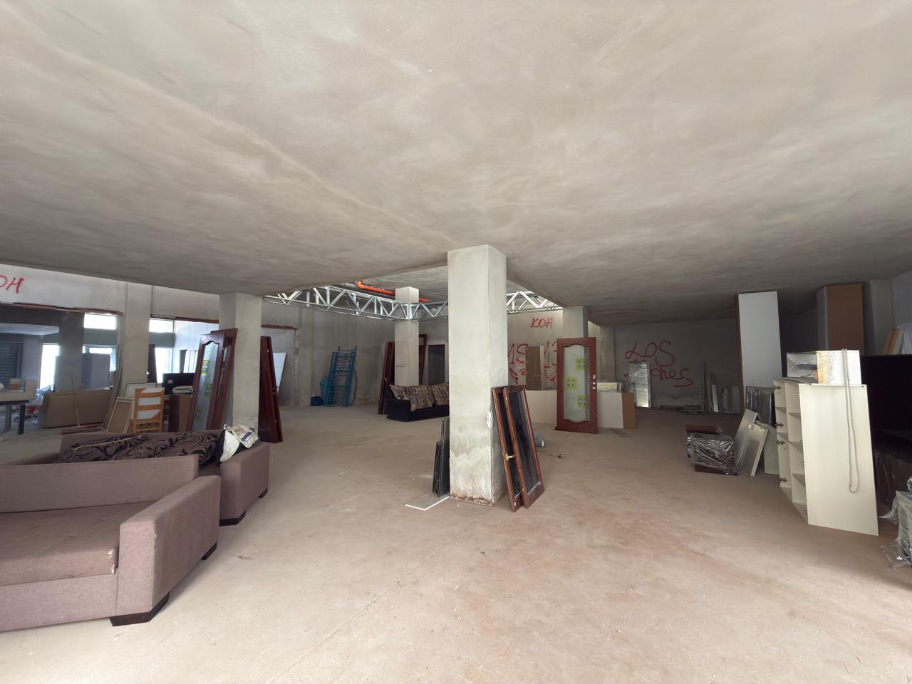 Shitet Ambient Biznesi 321 m² në Vlorë | Pozicion Strategjik me Dalje në Det 4