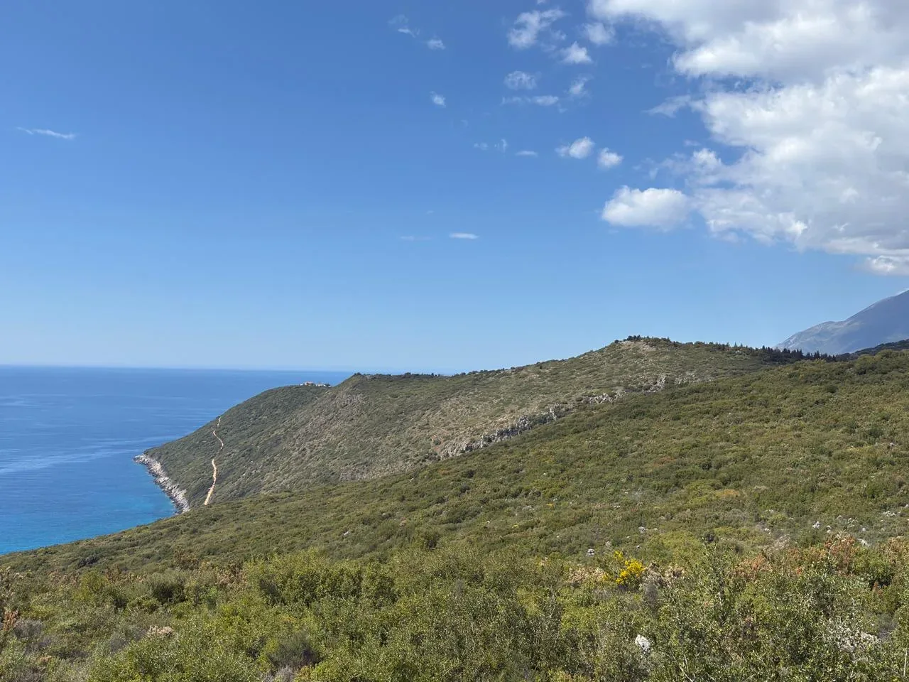 Shitet, Tokë me pamje nga deti "Gjipe" - Vlorë 4