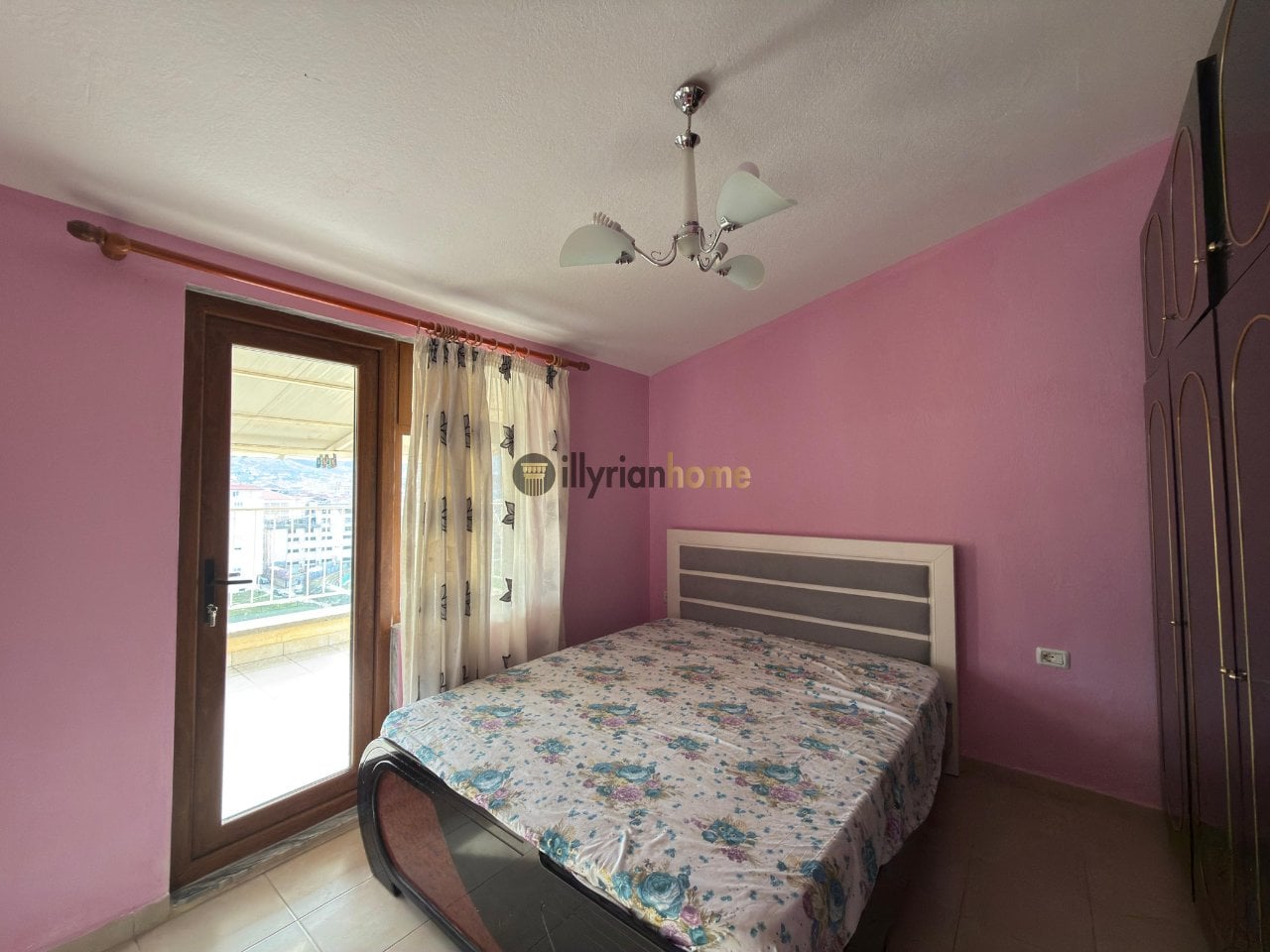 Shitet Apartament 2+1, Pranë Liqenit, Pogradec