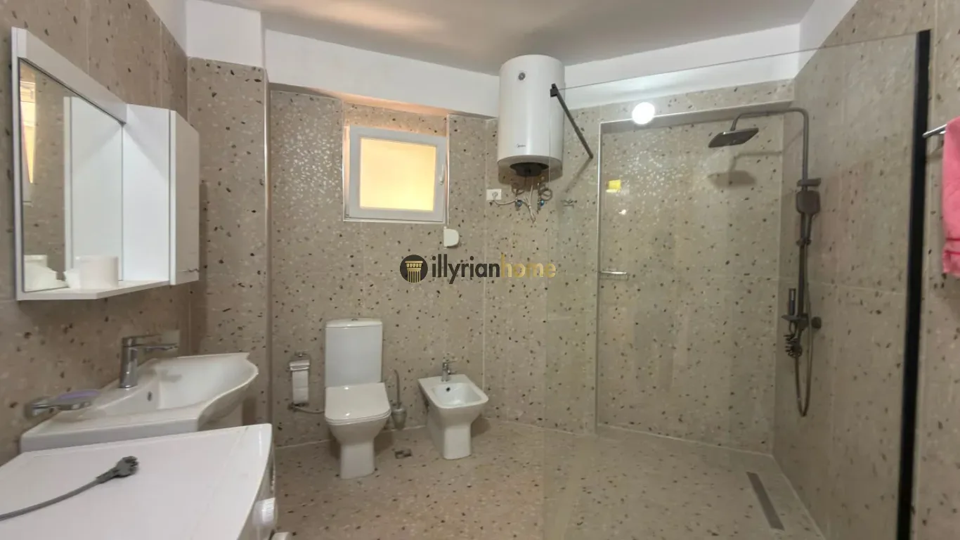 QIRA, APARTAMENT 2+1 | RRUGA PASHKO VASO 4