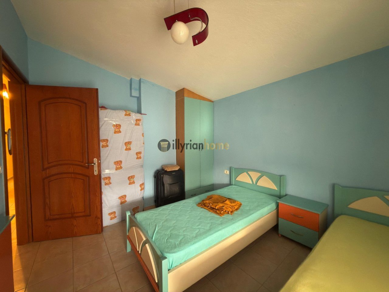 Shitet Apartament 2+1, Pranë Liqenit, Pogradec 3