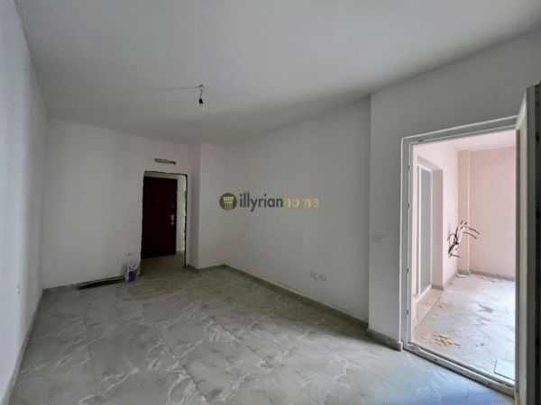 Shitet, Apartament 2+1 “Laprakë”,Tiranë. 4