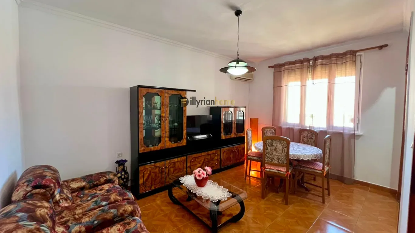 Qira, Apartament 2+1 "Shkolla e Kuqe", Tiranë.