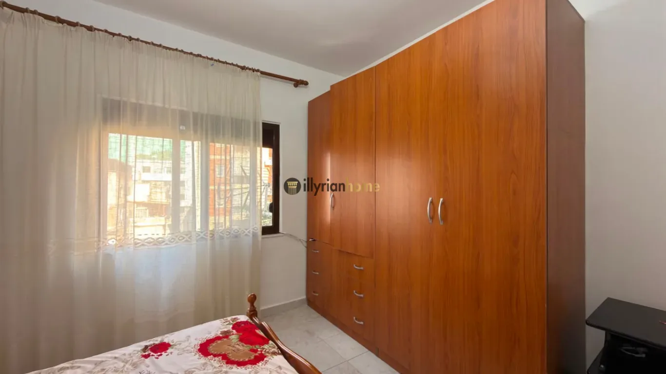 EKSKLUZIVE | Qira, Apartament 2+1 midis Myslym Shyrit dhe Rrugës së Kavajës 4