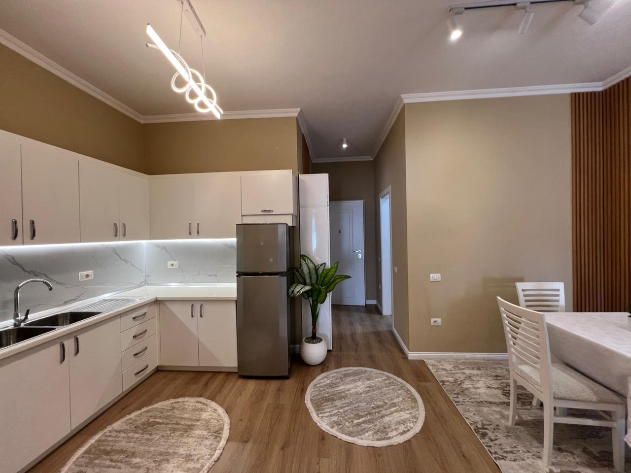 Apartament Modern 1+1 me qira në zonën e Kopshtit Botanik 4