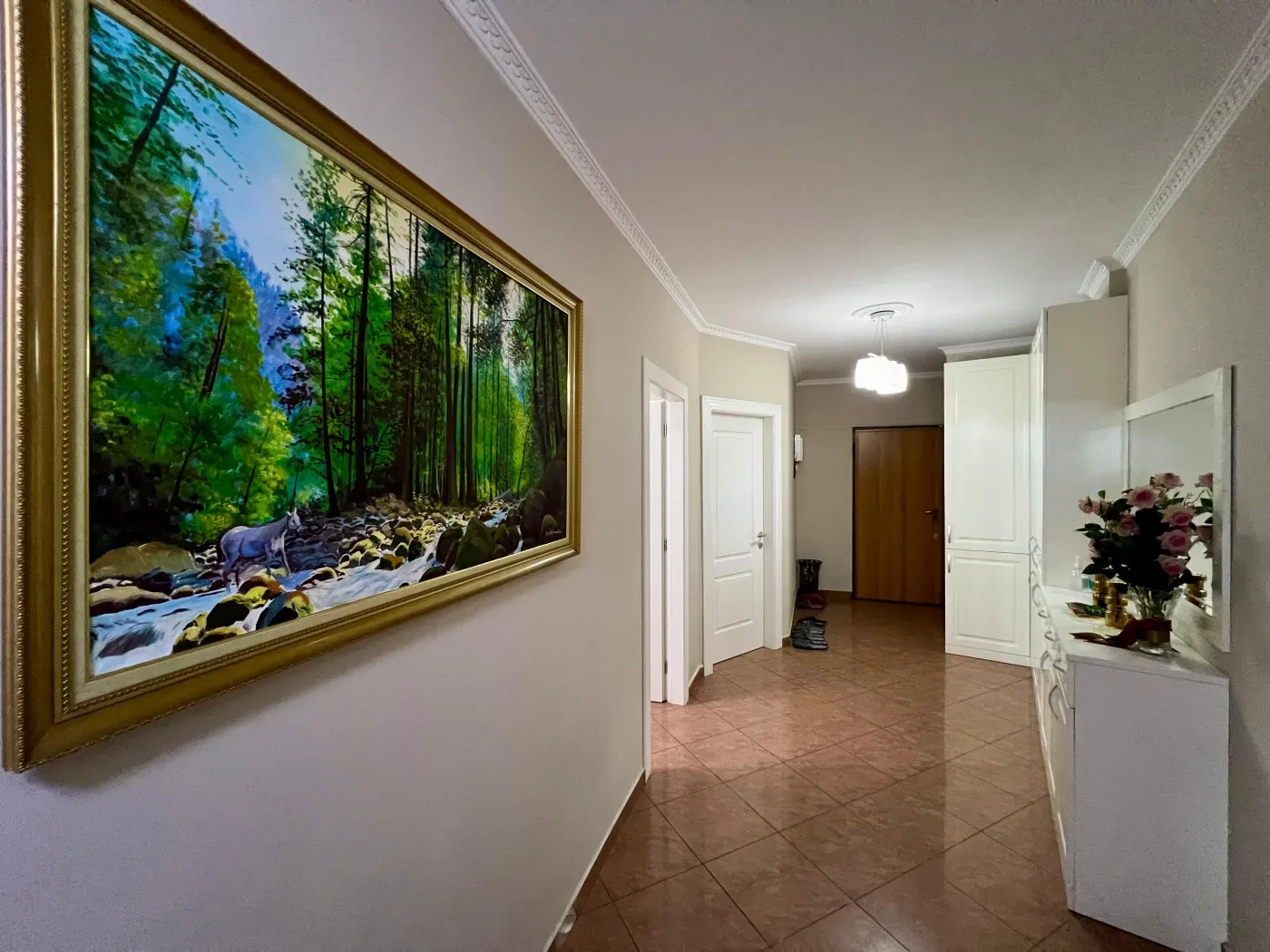 Qira, Apartament 2+1+2 tualete, ”Rruga e Kavajës”, Tiranë. 2