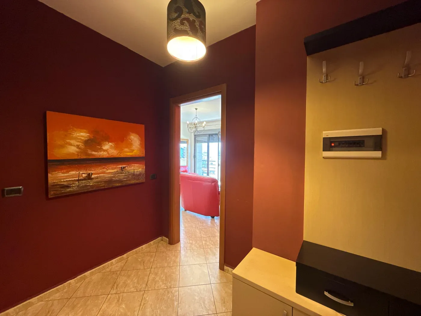 Ambient Modern 220 m² për Qira | Myslym Shyri, Tiranë 2
