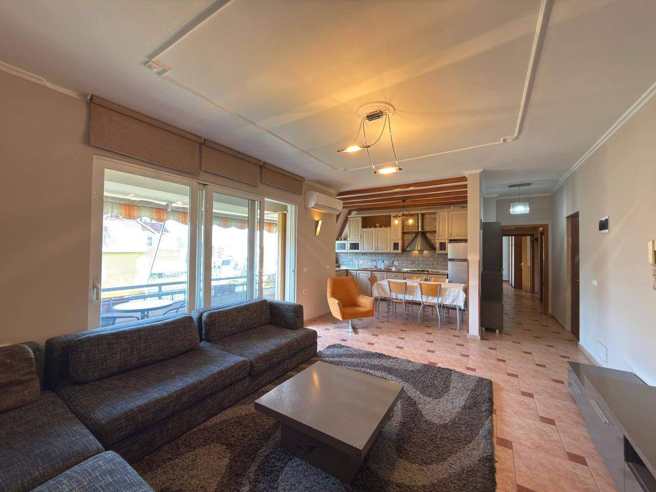 Qira, Apartment 2+1, "Liqeni Artificial", Tirana.