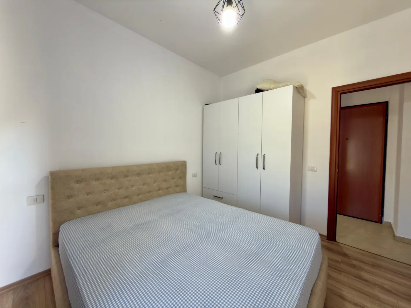 EKSKLUZIVE | Shitet Apartament 1+1 me Ballkon të Madh | Golem, Durrës 2