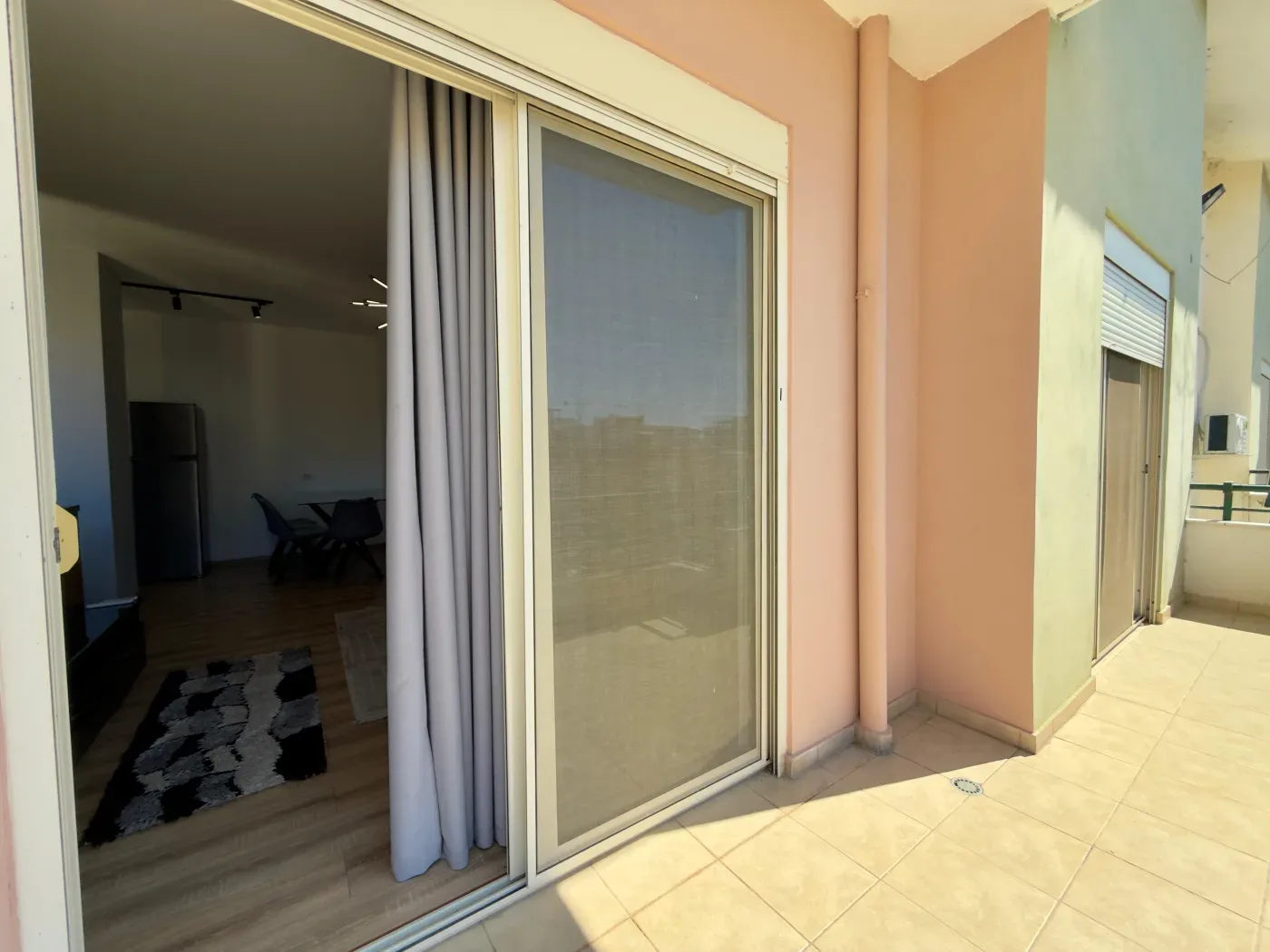 EKSKLUZIVE | Shitet Apartament 1+1 me Ballkon të Madh | Golem, Durrës 4