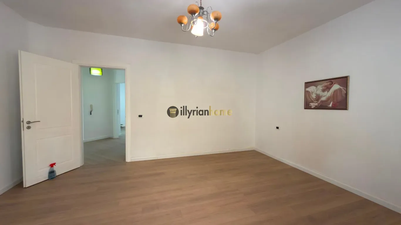 QIRA, APARTAMENT 2+1 | RRUGA PASHKO VASO