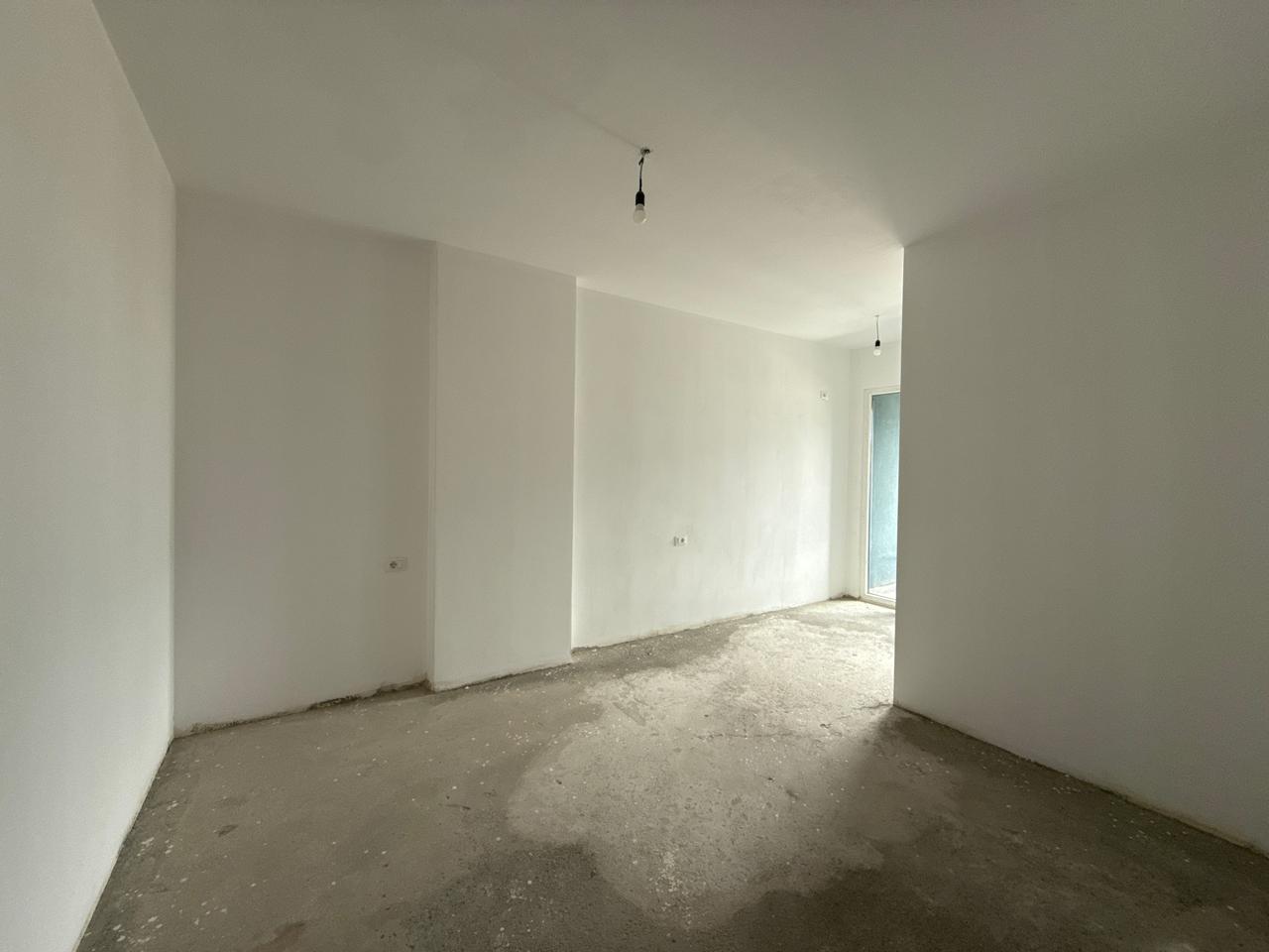 Shitet, Apartament 2+1+ 2 tualete + ballkon , ” Xhamlliku ”, Tiranë. 3