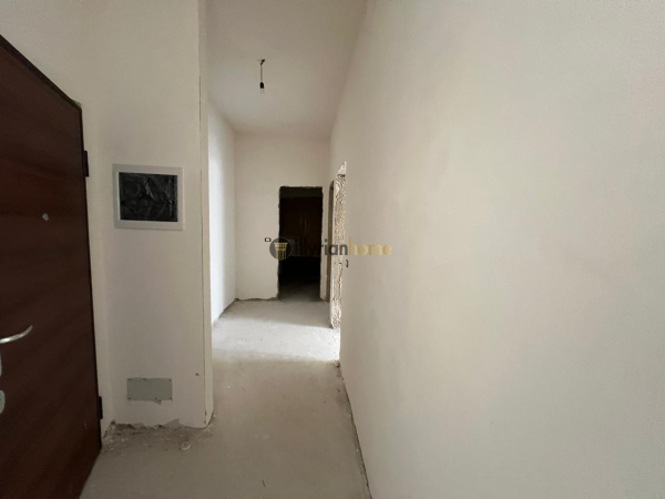 Shitet Apartament 2+1+2 Tualete, Laprakë, Tiranë 4