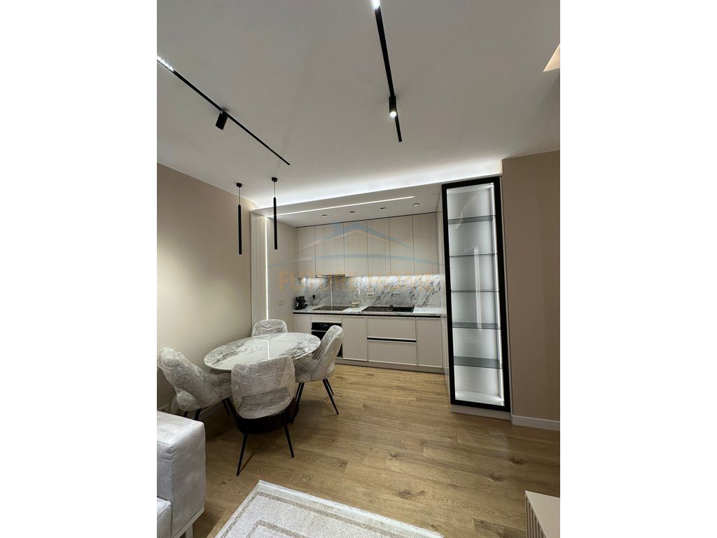 Shitet, Apartament 2+1, Golden Tower Residence, Rruga Mine Peza 3