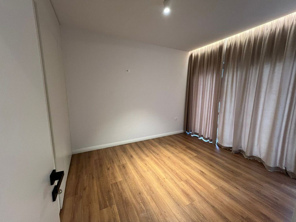 Qera, Apartament 2+1+Post Parkimi, O2 Residence, Tiranë. 2