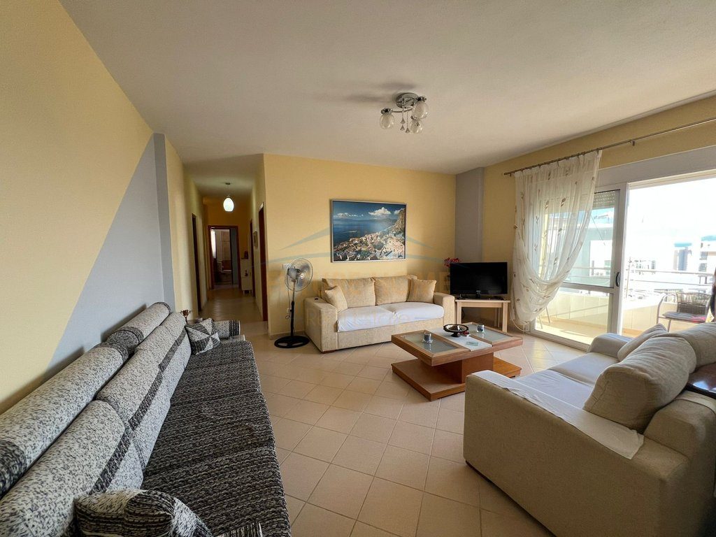 Shitet, Apartament 3+1+2, Sarandë 3