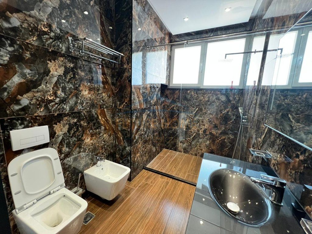 Qera, Apartament 1+1+Post Parkim, Rruga Riza Cerova 4