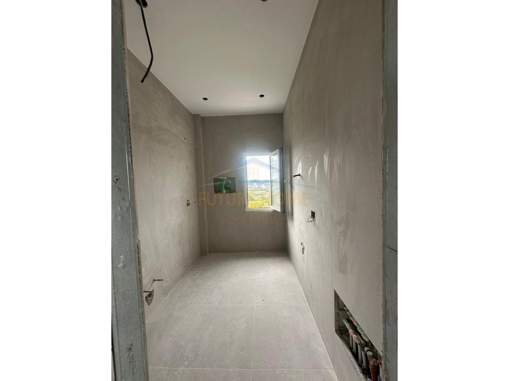 Shitet, Apartament 1+1, Lake Land Residence, Farkë 4