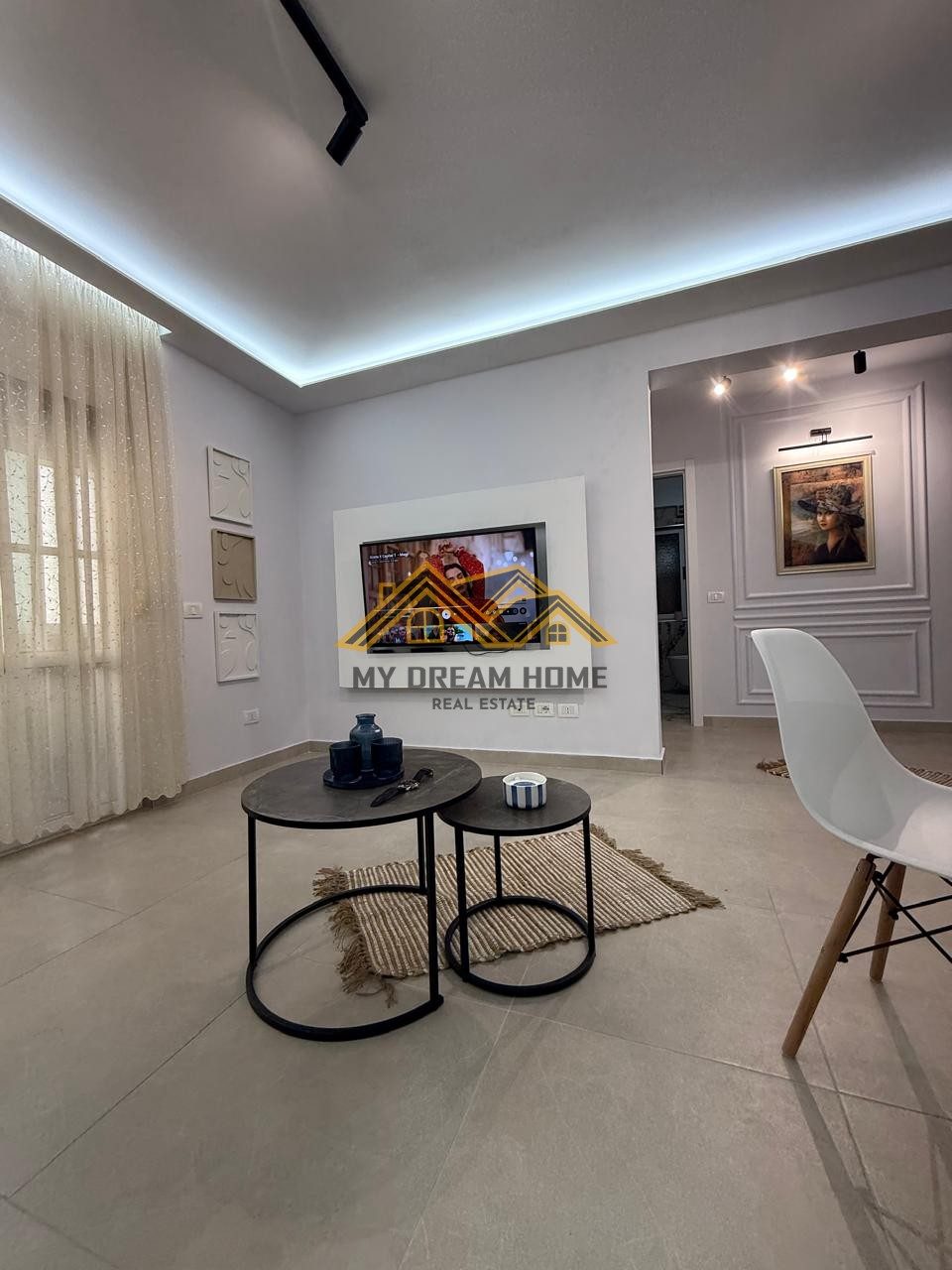 Shitet Apartament tek Shkembi i Kavajes me pamje deti vija e pare ! 4
