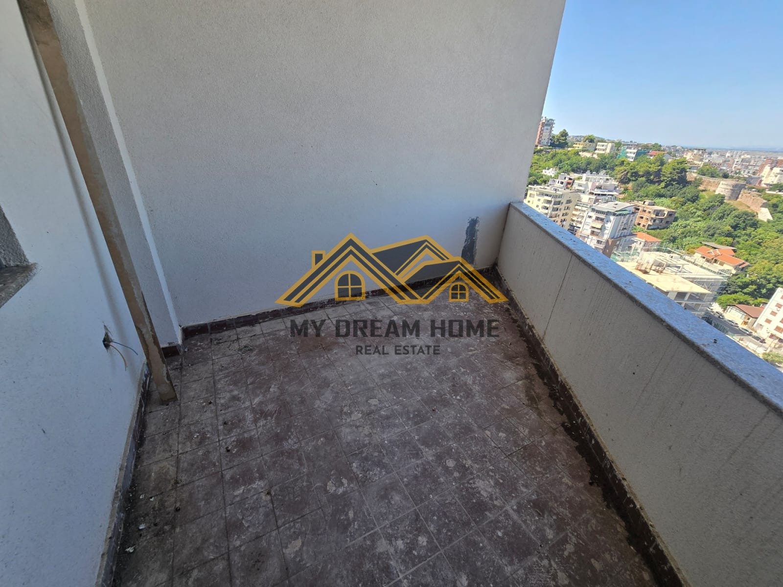 SHITET APARTAMENT 1+1+ DEPO NE VOLLGA DURRES! 4