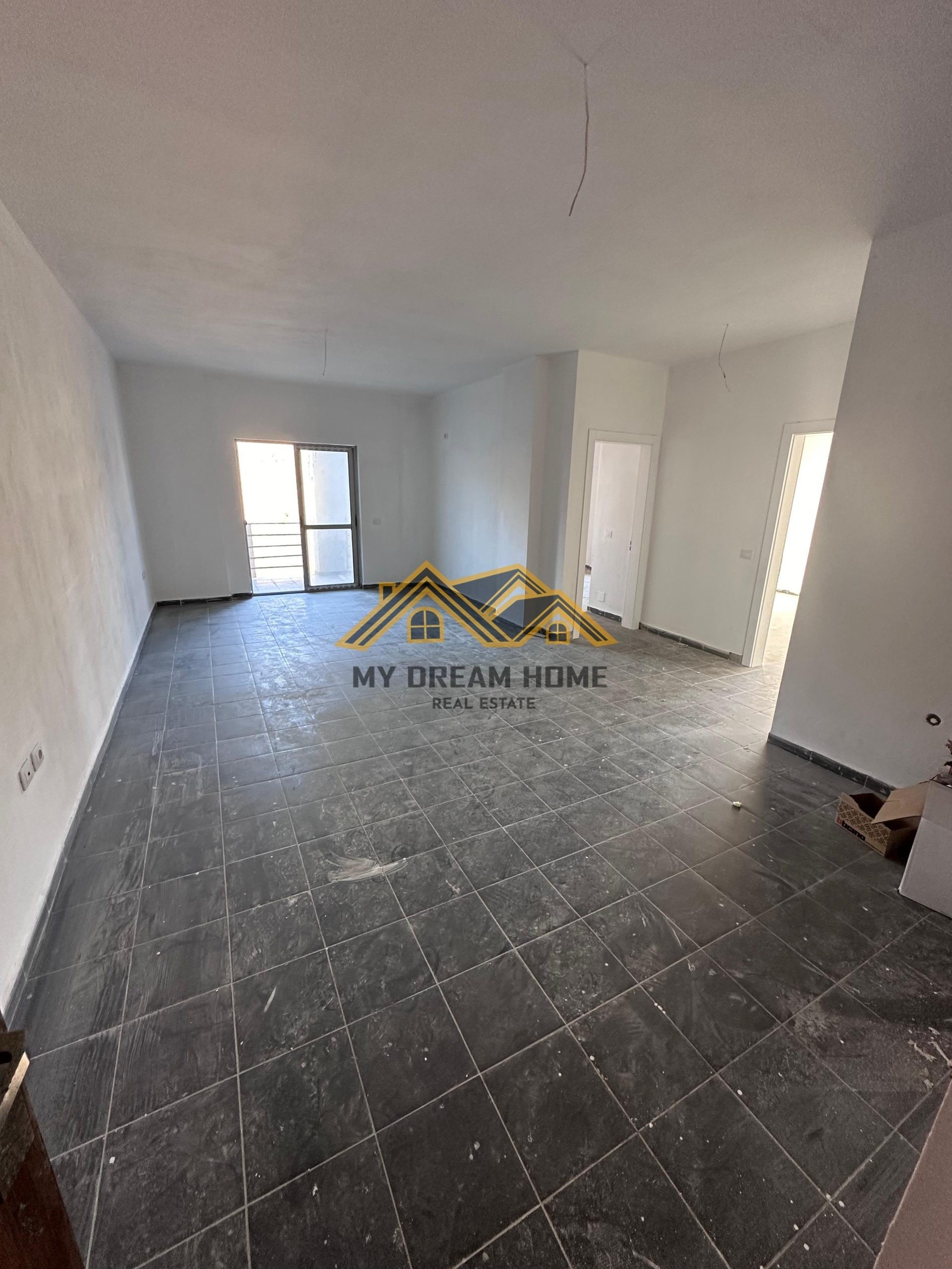 OKAZION SHITET APARTAMENT 2+1 TEK SHKEMBI I KAVAJES!! 3