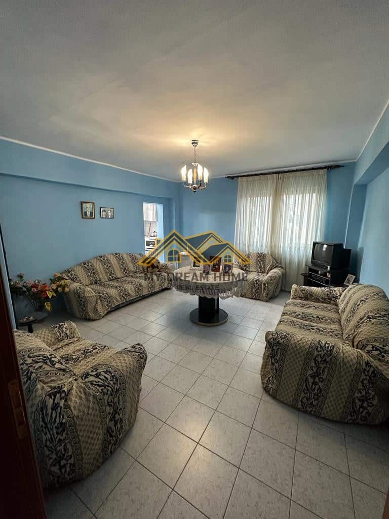 SHITET APARTAMENT 2+1 TEK SPITALI AMERIKAN, DURRES!