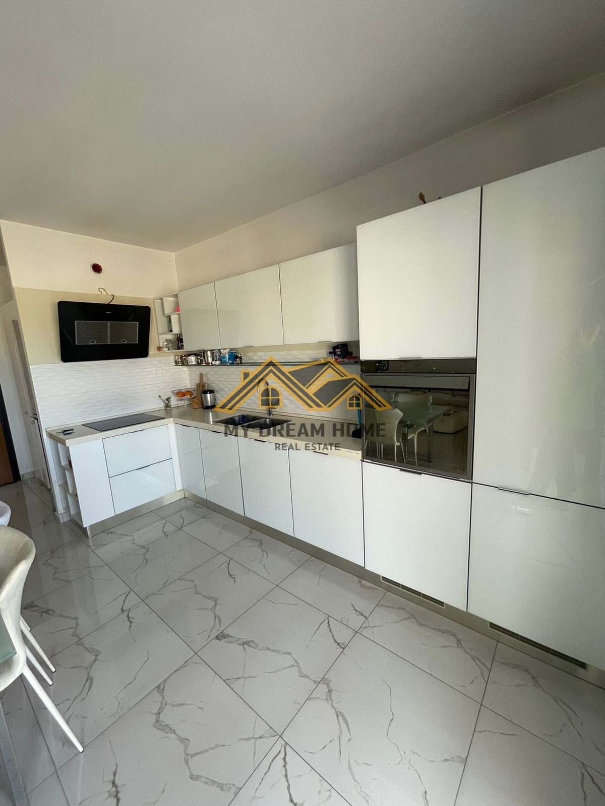SHITET APARTAMENT 3+1+3 BALLKONE TEK SHKEMBI I KAVAJES, DURRES! 2