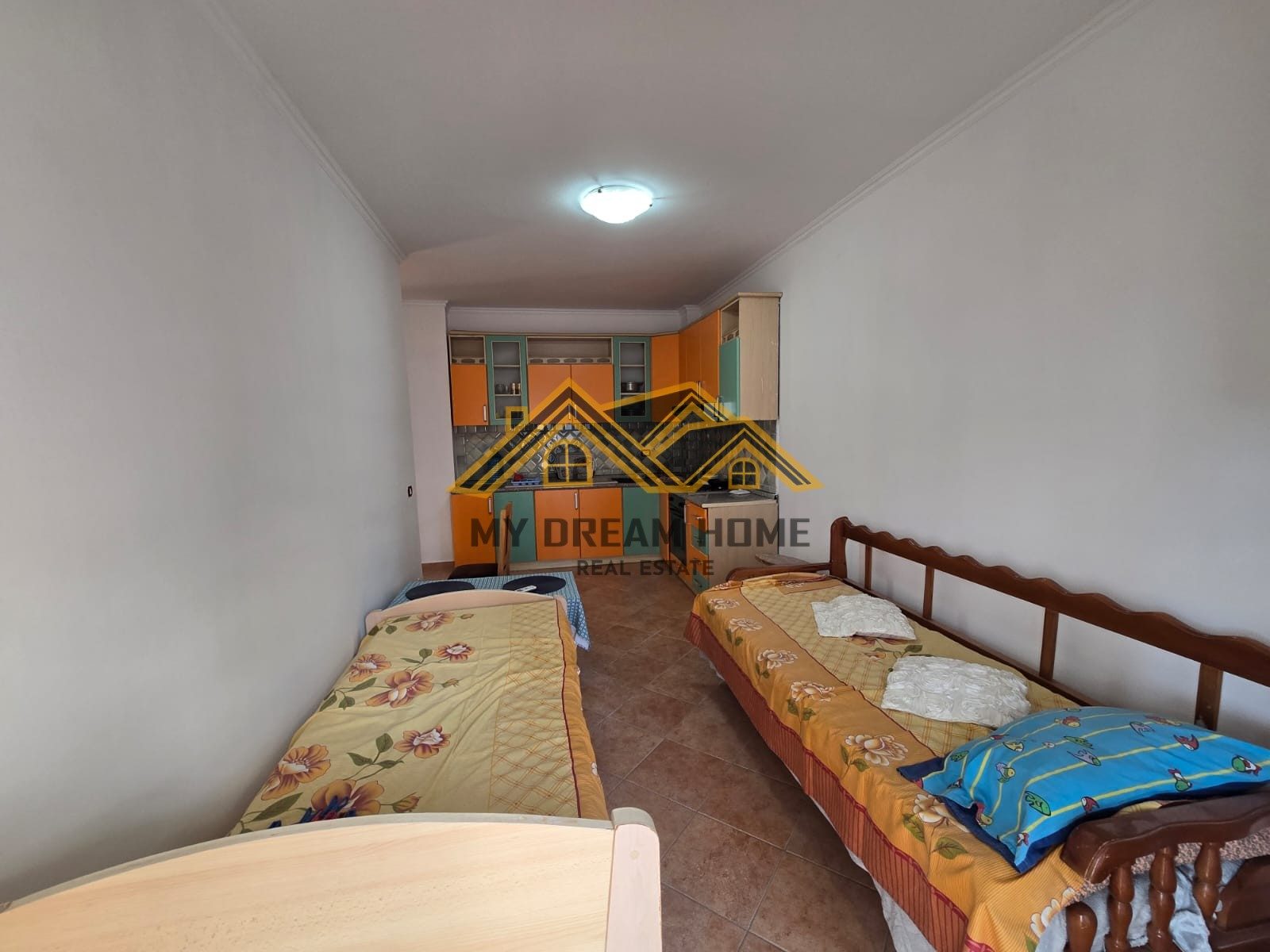 SHITET APARTAMENT 1+1 ME PAMJE DETI TEK SHKEMBI I KAVAJES 4