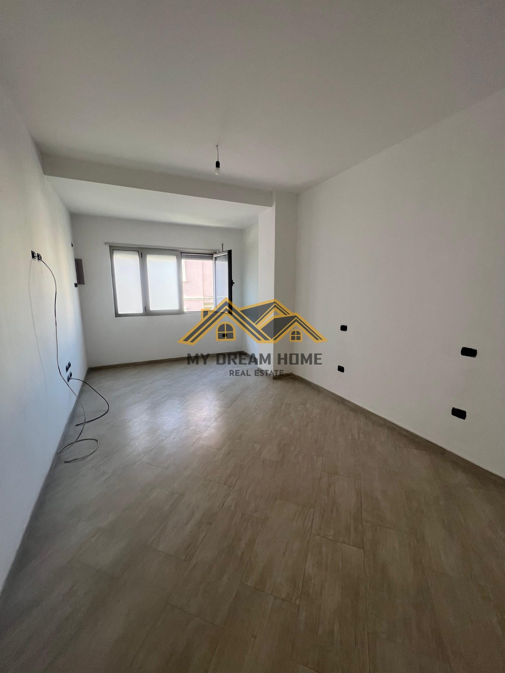 SHITET APARTAMENT 2+1+2TUALETE+2 BALLKONE PRANE PALLATIT SPORTIT! 3