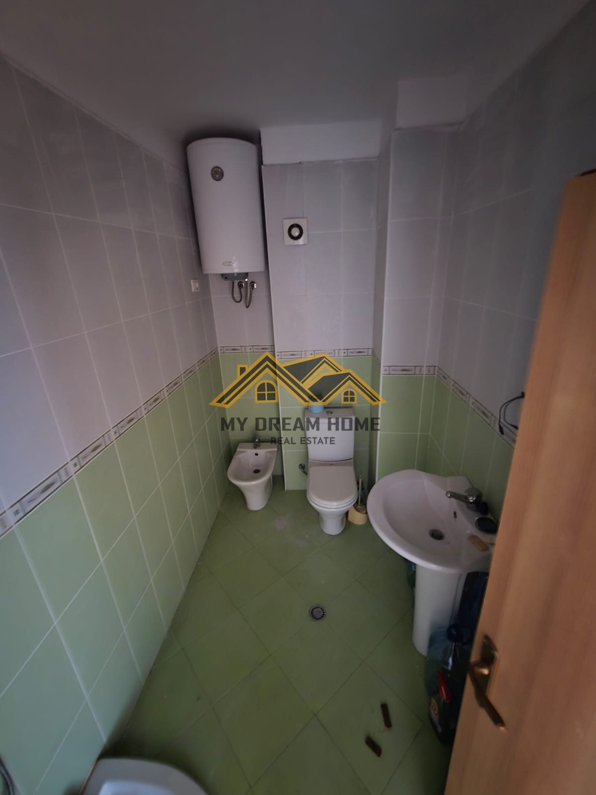 SHITET APARTAMENT 1+1 NE PLAZH DURRES! 2