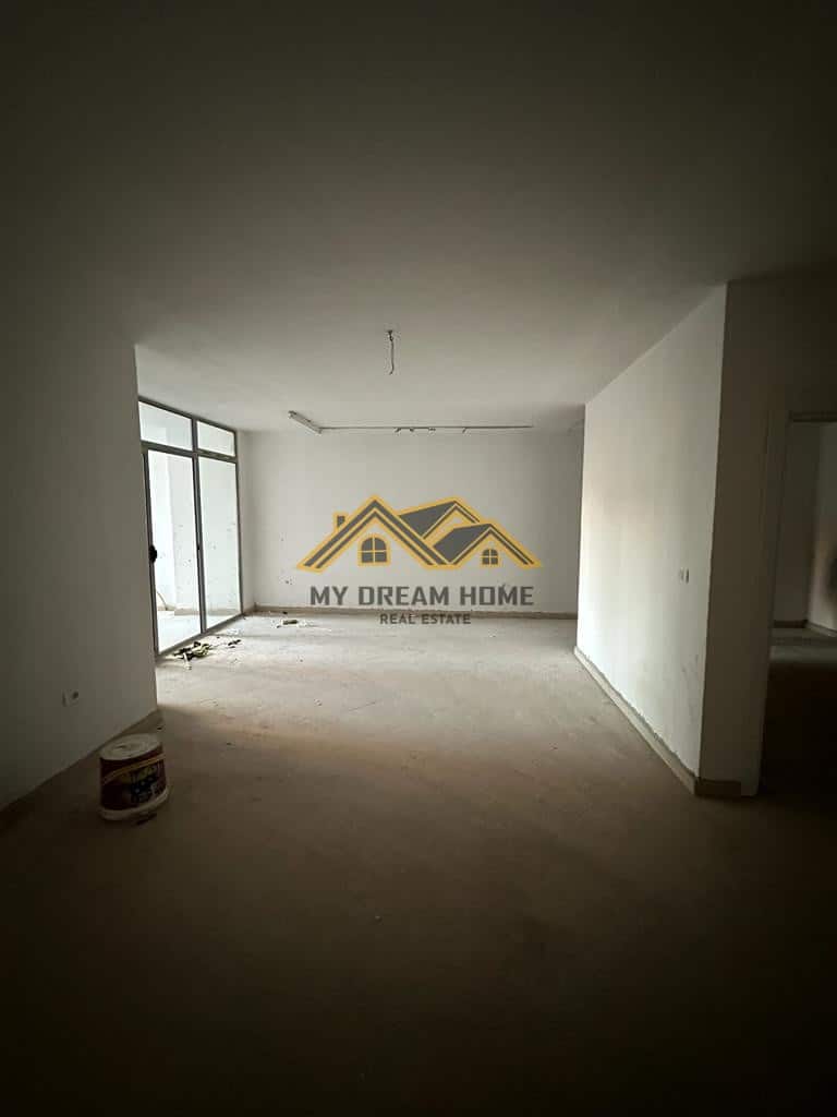 SHITET APARTAMENT 2+1 TEK KOMPLEKS JEDAS QENDER DURRES 4