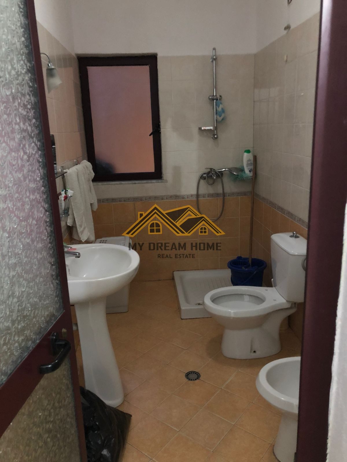 SHITET APARTAMENT 1+1 TE ISH RAJONI!