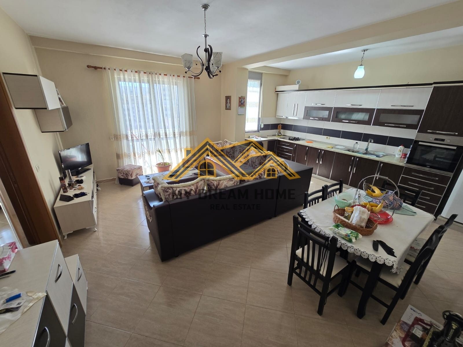 SHITET APARTAMENT 1+1 NE PLAZH PRAN POSTES!