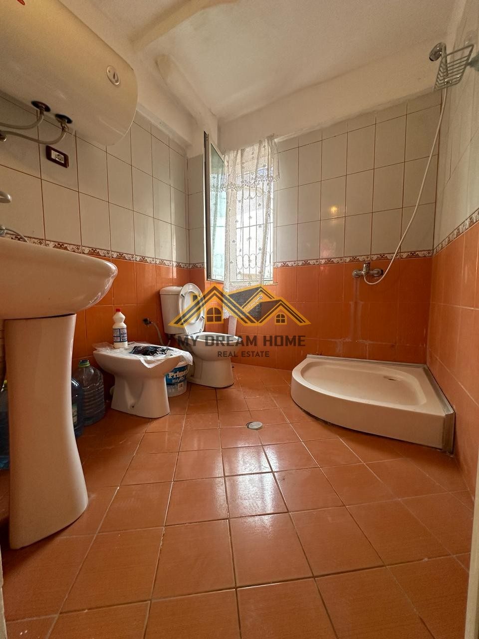 SHITET APARTAMENT 1+1 TEK STADIUMI DURRES! 3