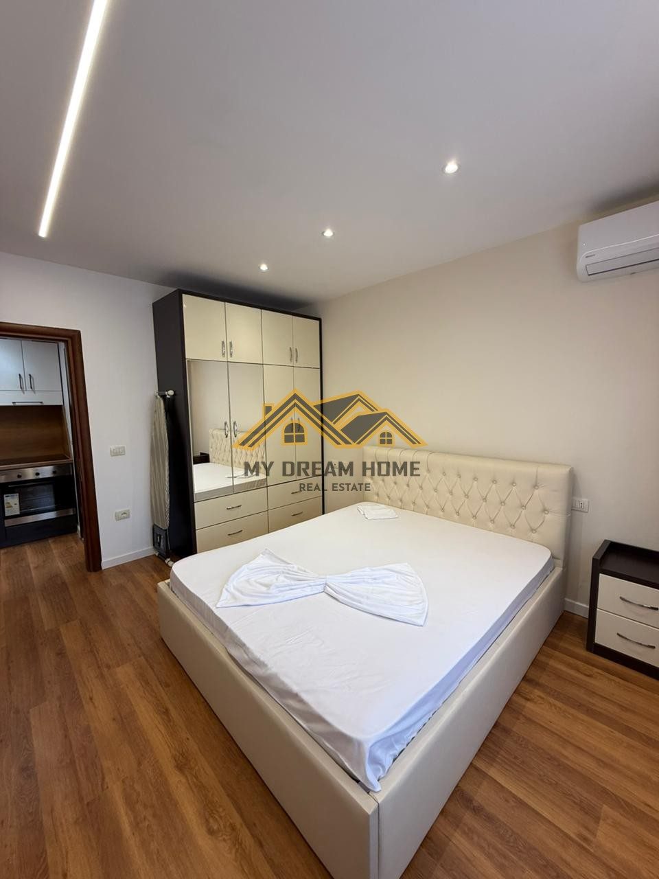 SHITET APARTAMENT 1+1 PLAZH DURRES 4