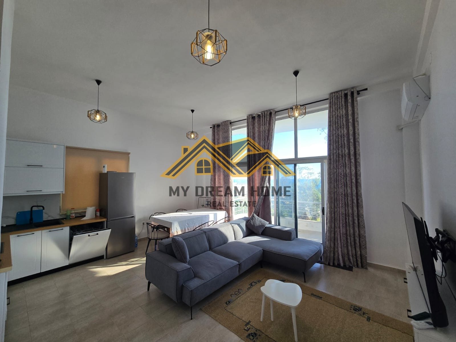 Apartament 1+1 me verande Pamje Deti Për Shitje në Currila, Durrës ! 2