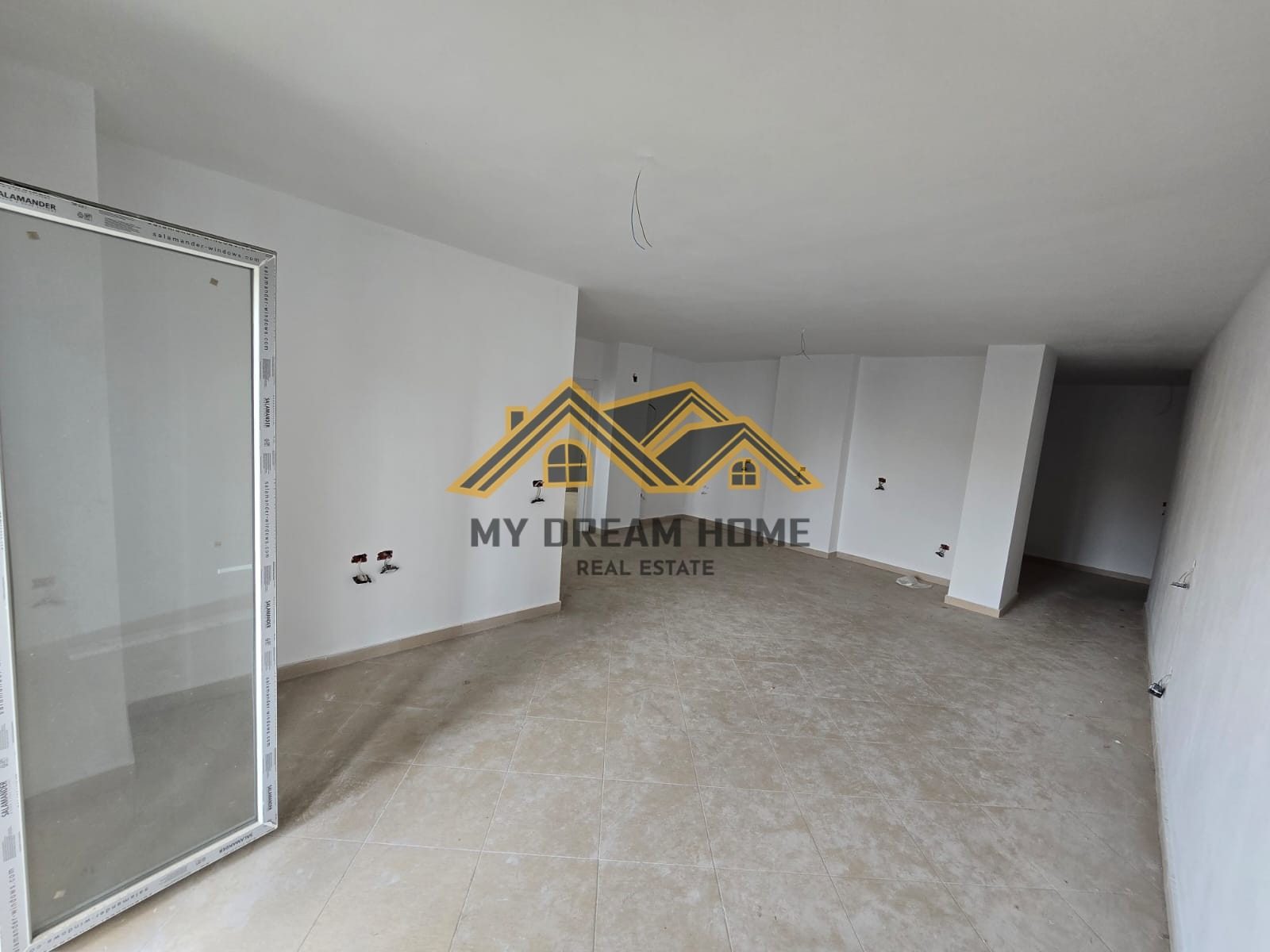 SHITET APARTAMENT 2+1 QENDER DURRES 2