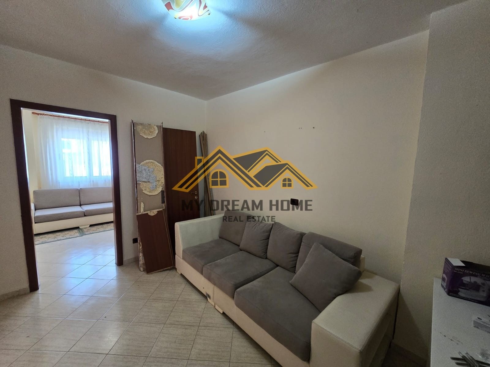SHITET APARTAMENT 1+1 NE HYRJEN E DURRËSIT, PRANË UJËSJELLËSIT 2