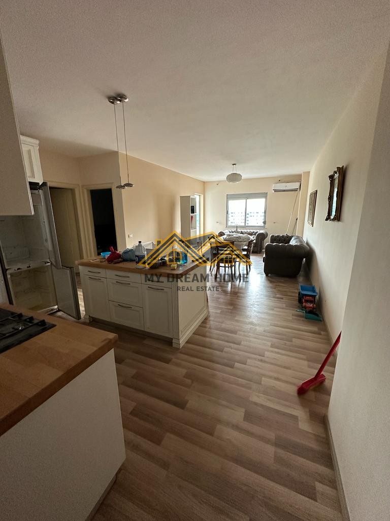 SHITET APARTAMENT 1+1 TEK KOMPLEKS JEDAS QENDER DURRES 4