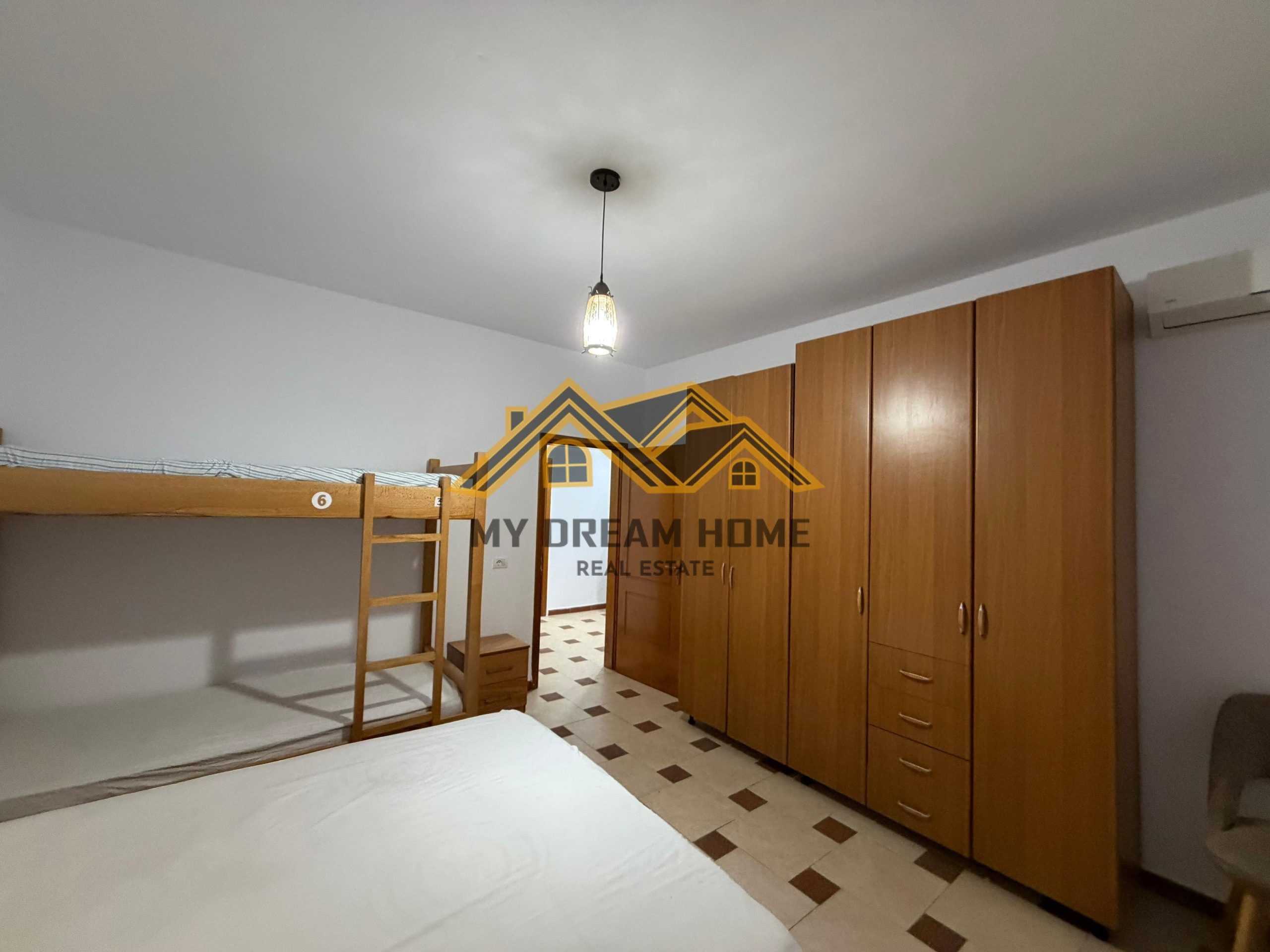 Shitet apartament 2+1 në Plazh Pelikan, kati 6, me pamje deti 4