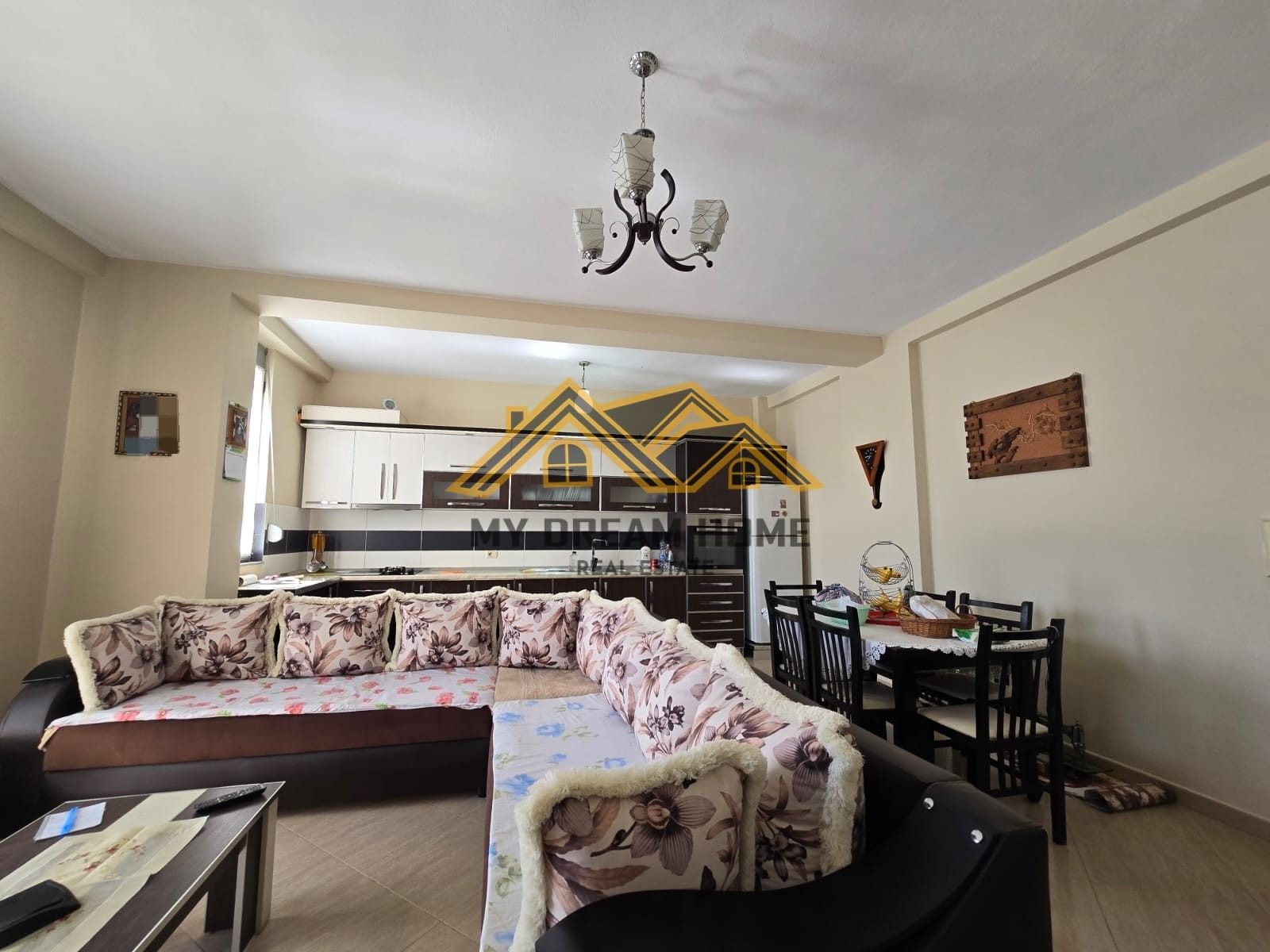 SHITET APARTAMENT 1+1 NE PLAZH PRAN POSTES! 3