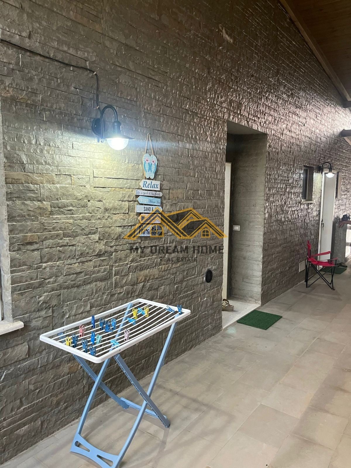 VLORE- AQUAMARINE RESIDENCE: SHESIM APARTAMENT ME PAMJE NGA DETI