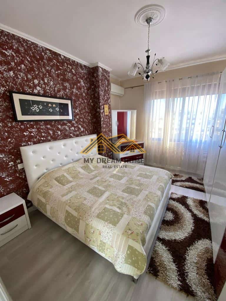 SHITET APARTAMENT 2+1+DEPO,NE RRUGE KRYESORE TEK SPITALI NE DURRES !! 2