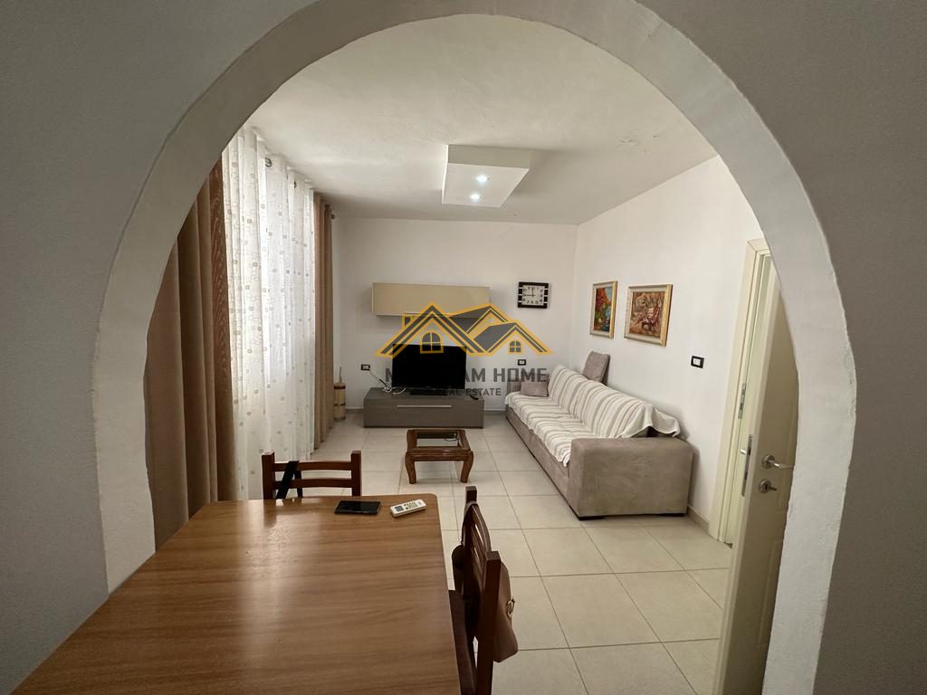 SHITET SHTEPI PRIVATE PRANE SHKOLLES ” DEMOKRACIA”, NE DURRES