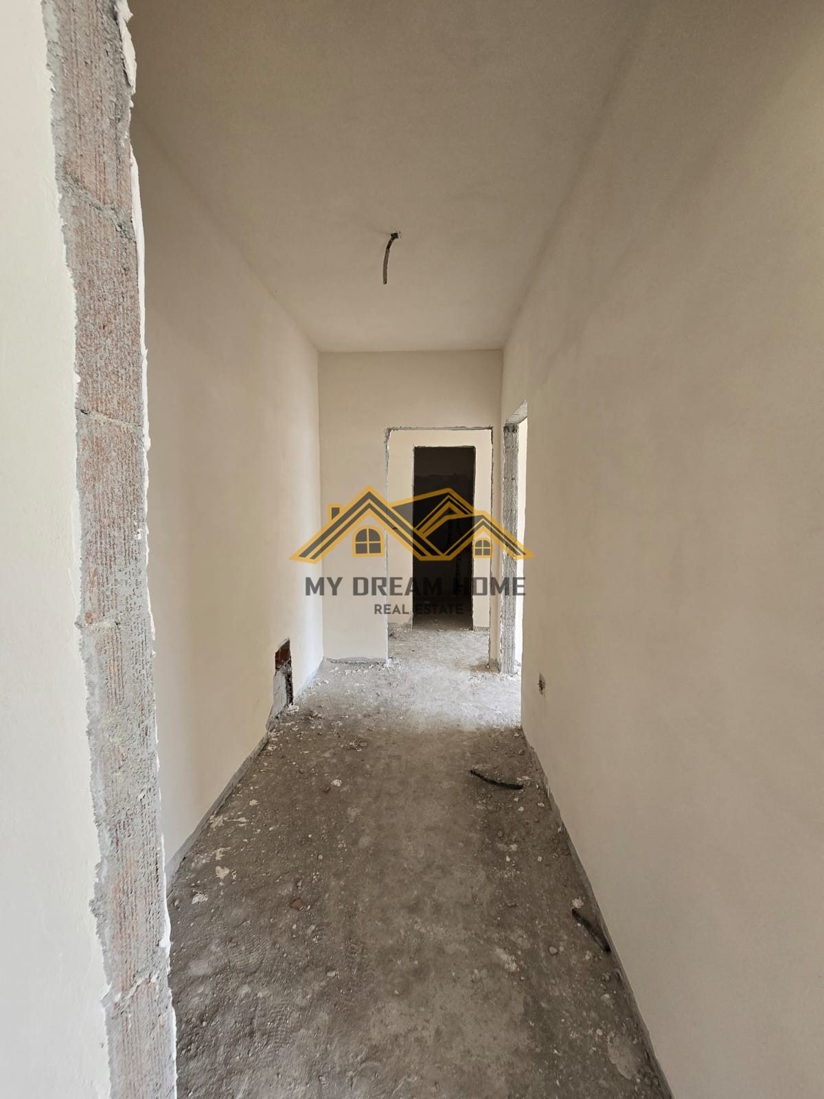 SHITET APARTAMENT 2+1+2 NE QENDER DURRES! 3