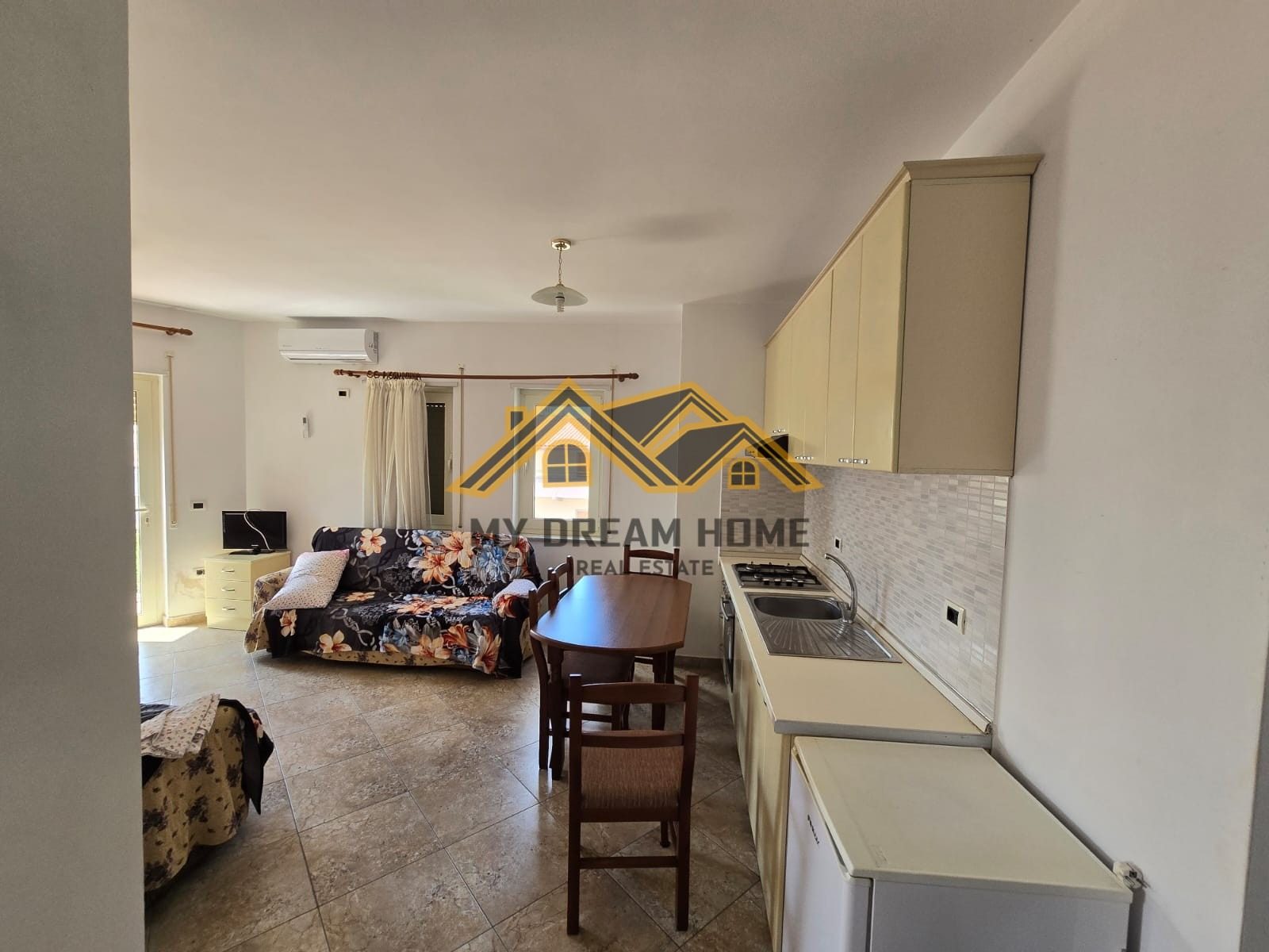 SHITET APARTAMENT 1+1 NE PLAZH RROTA KUQE!! 2
