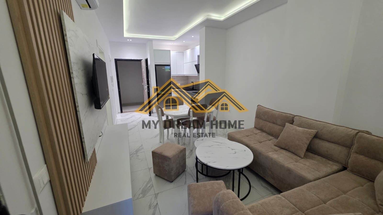 SHITET SUPER APARTAMENT NE GOLEM!