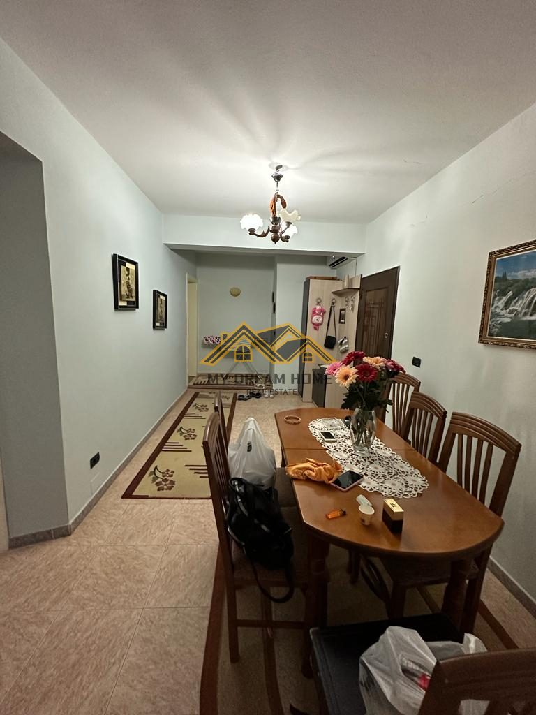 SHITET APARTAMENT 2+1+2 AFER SPITALIT, DURRES! 4